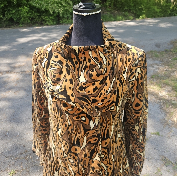 Vintage Bill Blass For Bond Street Animal Print Coat - Picture 2 of 5